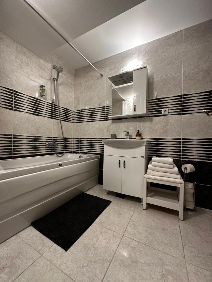 Terrace Apartments Otopeni ! Eksteriør bilde